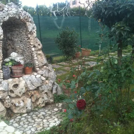 Alojamento de Acomodação e Pequeno-almoço Fly Bari