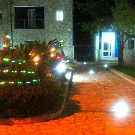 Bed & Breakfast Fly 3*